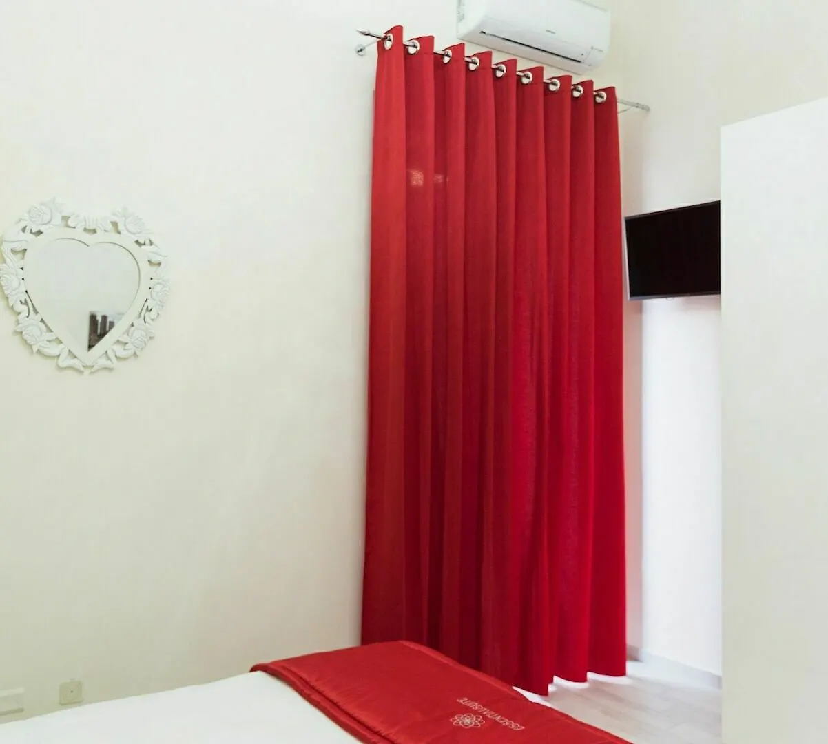 Essential Suite B&B Botanic Napoli Bed & Breakfast