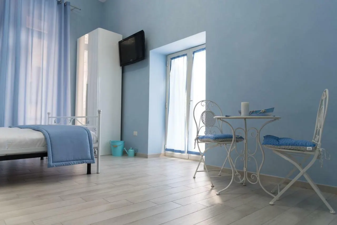 Essential Suite B&B Botanic Napoli 2*,  Italia